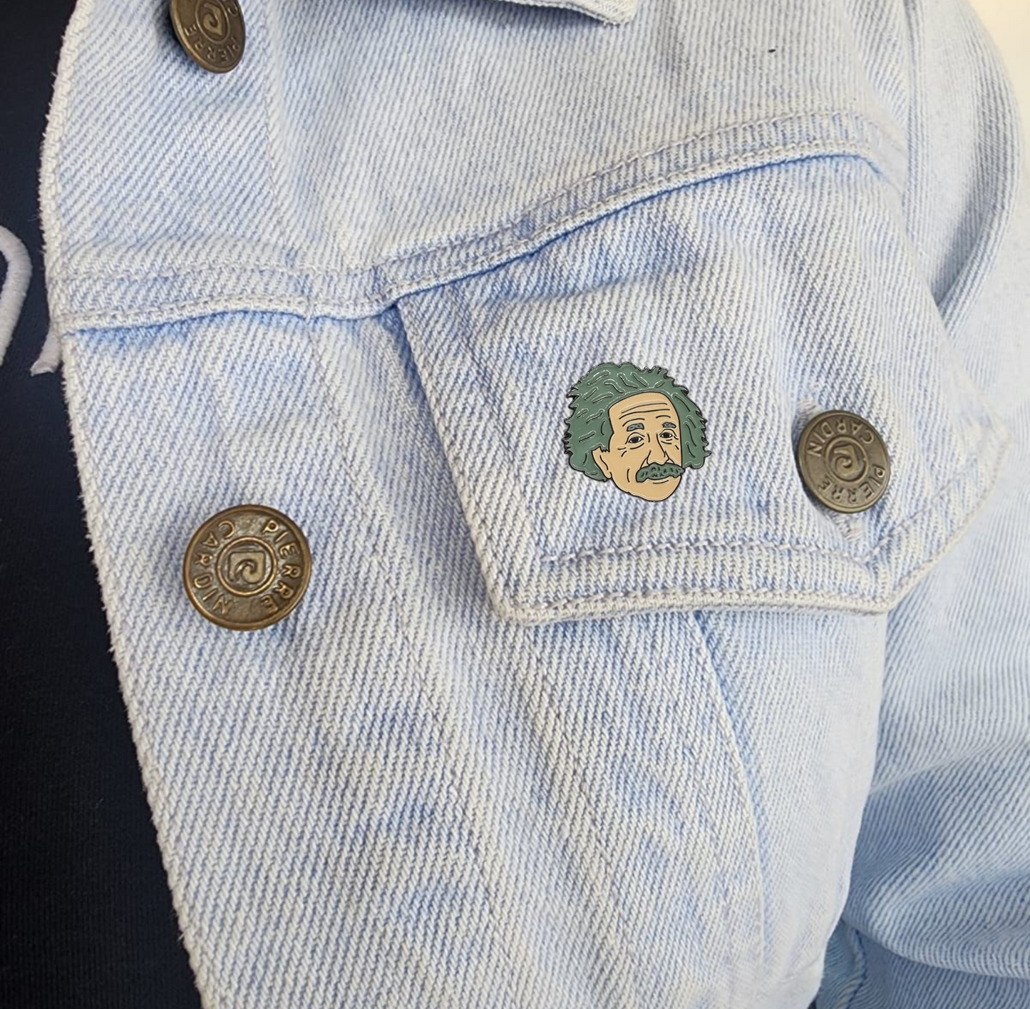 Pin Albert Einstein