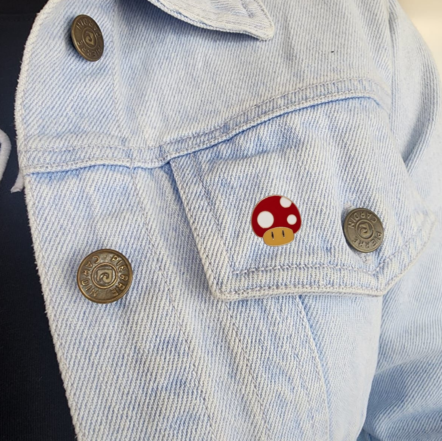Pin honguito de Mario Bros