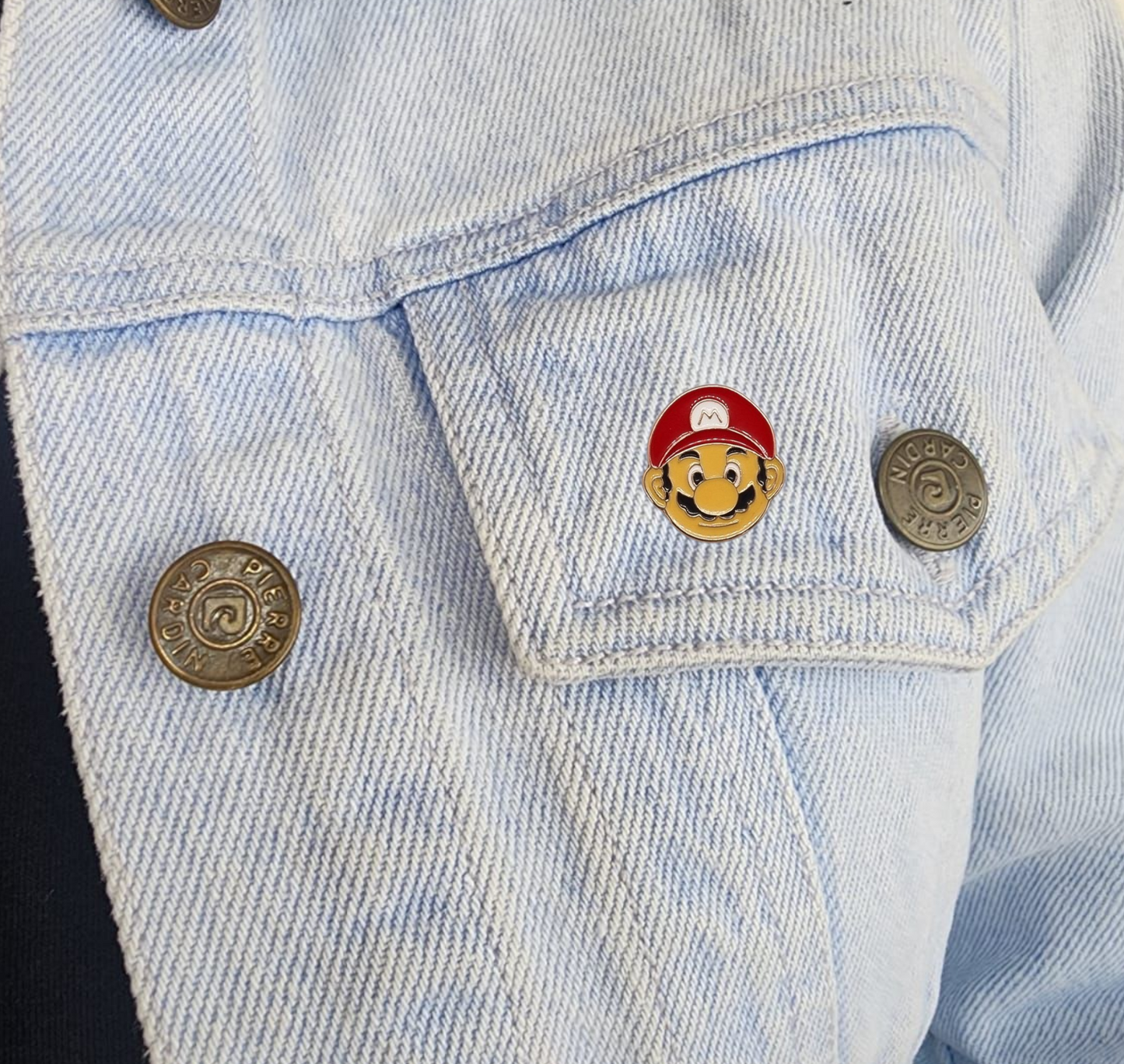 Pin rostro de Mario Bros