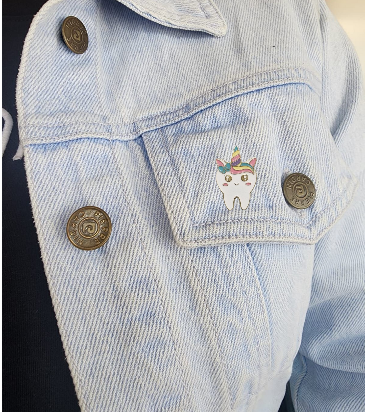 Pin muela de unicornio