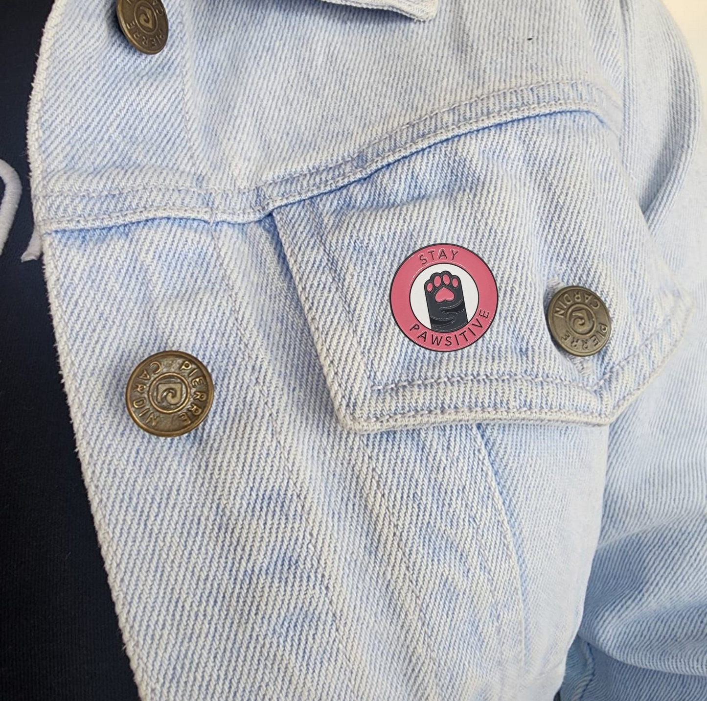 Pin circulo huella de gato