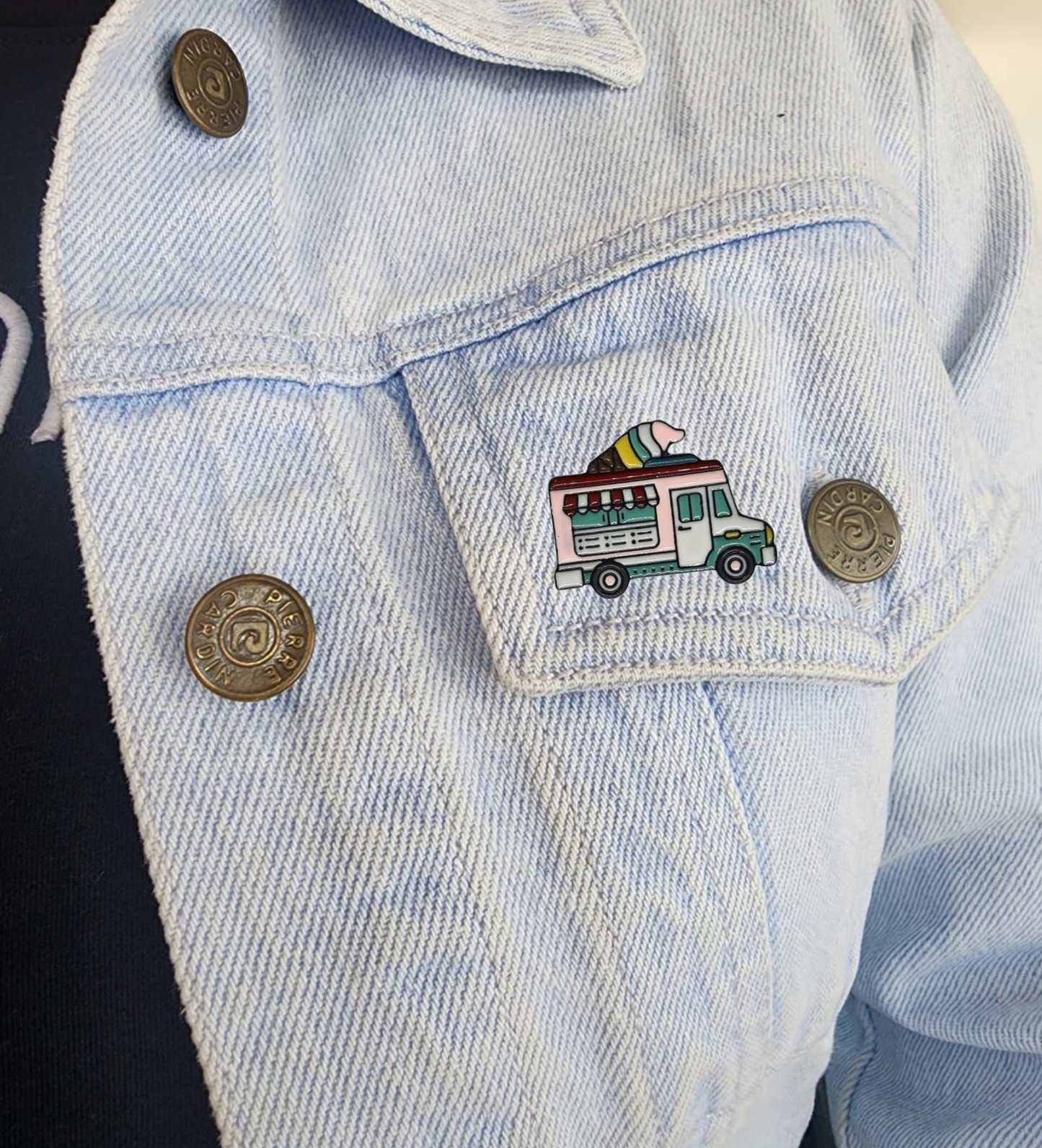 Pin carrito de helados